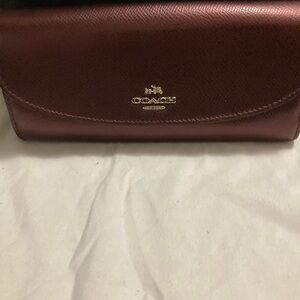 Burgundy Leather Coach Wallet with Floral Interior Great Condition